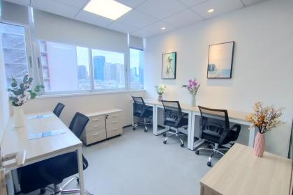 壹百業(yè) 一站式解決深圳企業(yè)辦公與工商事務(wù)的專(zhuān)業(yè)服務(wù)商